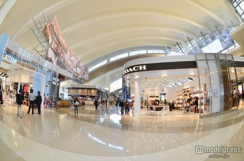 ロサンゼルス国際空港（通称：LAX「ラックス」）の国際線ターミナル