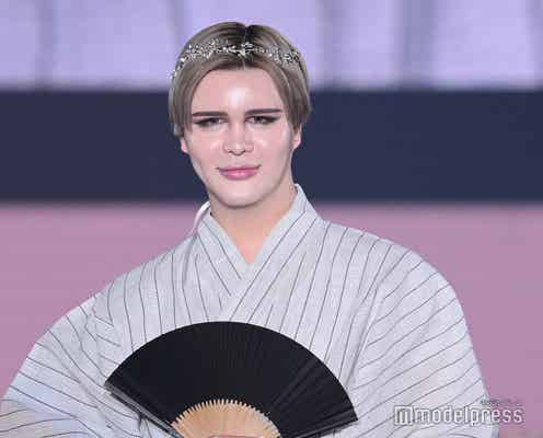 Matt、抜群スタイルの浴衣姿 圧倒的存在感放つ<関西コレクション 2023 S/S>