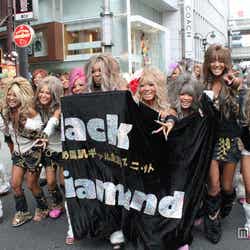 “強め黒肌ギャル”集団「black diamond」