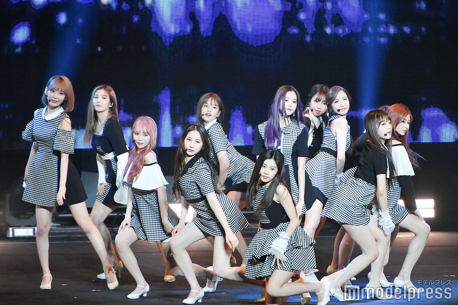 IZ*ONE （C）モデルプレス