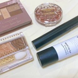 使うだけで今っぽ秋顔に!プロがガチでホレちゃった「プチプラ秋コスメ」Best5