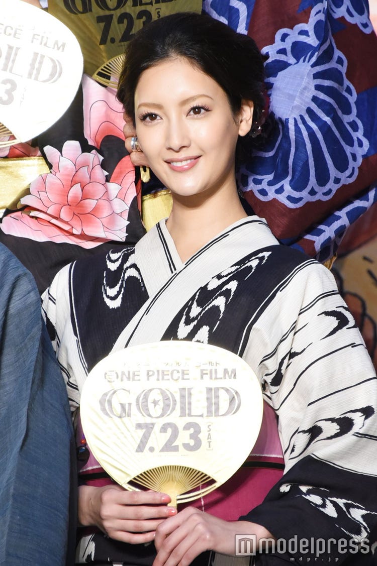 菜々緒 私にはセクシーさが足りない 満島ひかりと セクシー演技 を回顧 モデルプレス 菜々緒 私にはセクシーさが足りない 満島ひかりと セクシー演技 を回顧 モデルプレス