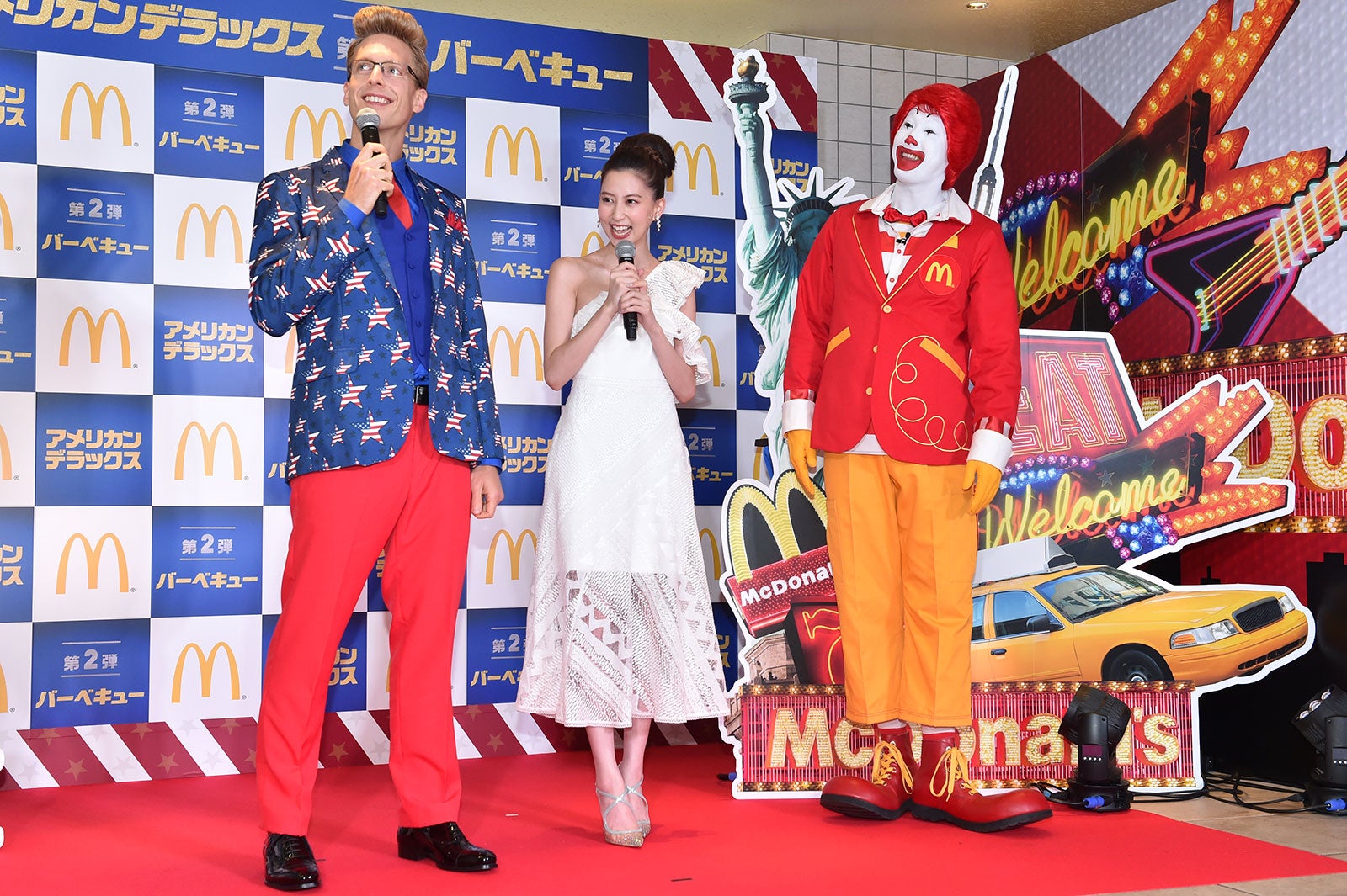 厚切りジェイソン、河北麻友子 （C）モデルプレス