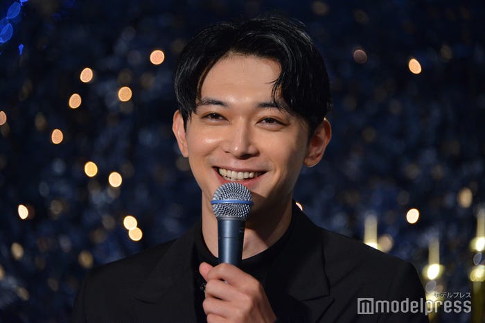 吉沢亮(C)モデルプレス