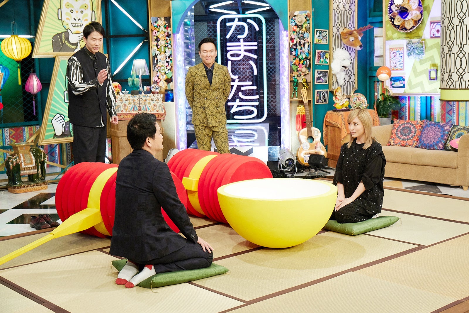 濱家隆一、ノブ、山内健司、浜崎あゆみ（C）日本テレビ