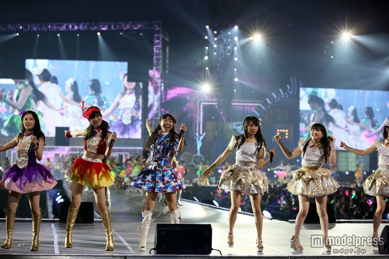 「AKB48 2013 真夏のドームツアー～まだまだ、やらなきゃいけないことがある～」ナゴヤドーム公演2日目より（C）AKS