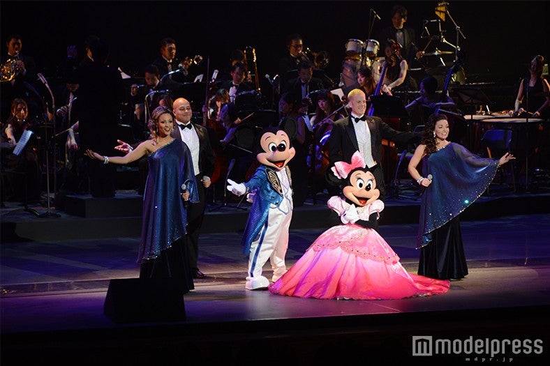 最後はミッキーとミニーが登場（C）モデルプレス