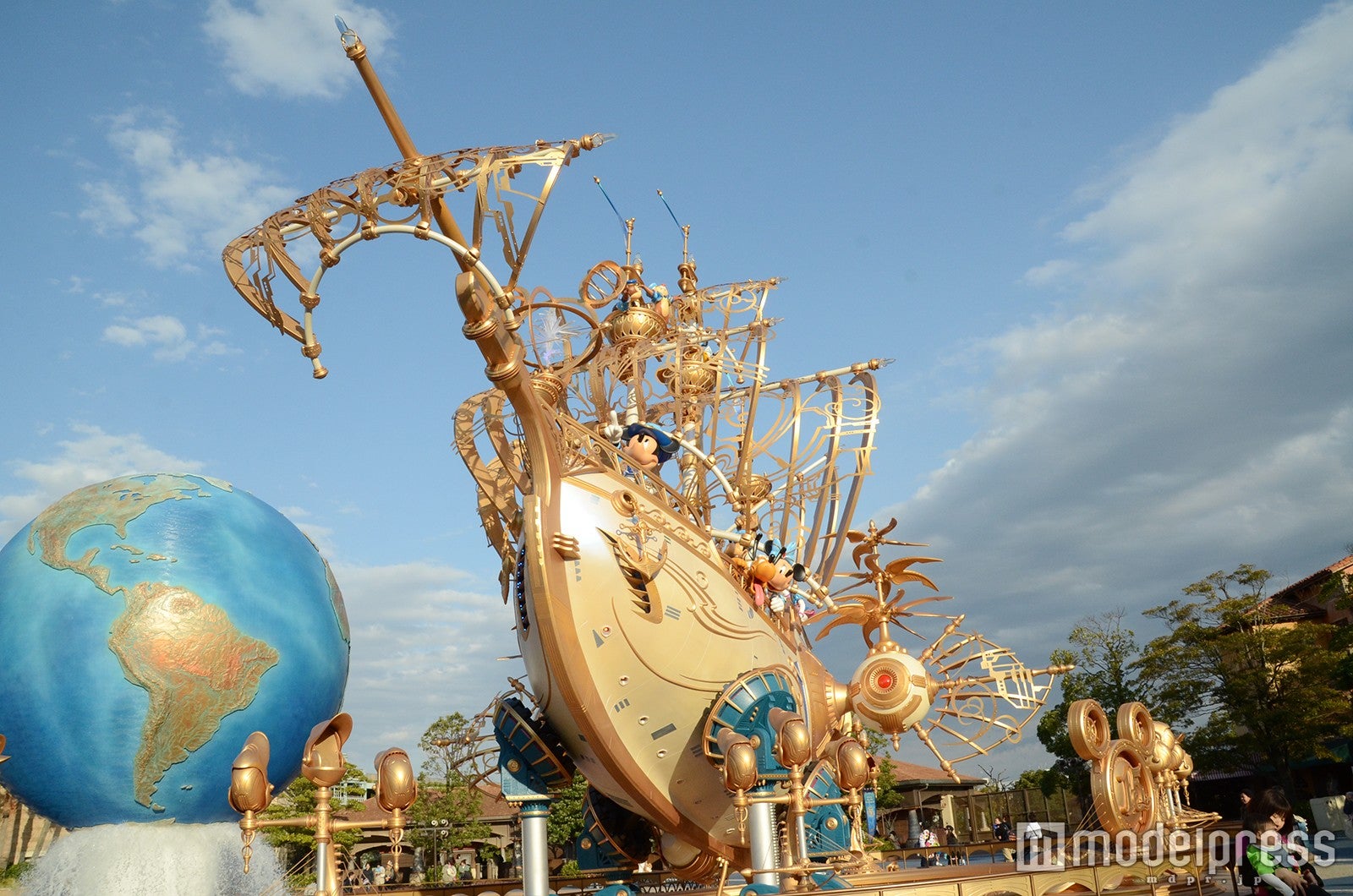 ウィング・オブ・ウィッシュ号／「東京ディズニーシー15周年“ザ・イヤー・オブ・ウィッシュ”」（C）モデルプレス