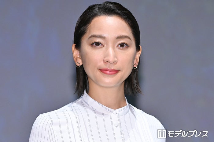 杏、子どもたちとバースデー家族旅行へ 美しい水着姿も披露