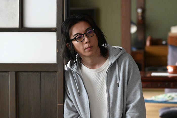 高橋一生「6秒間の軌跡~花火師・望月星太郎の2番目の憂鬱」第1話より(C)テレビ朝日