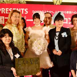 コンテスト参加者たちと記念撮影