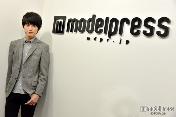 モデルプレスにて、嵐・二宮和也主演ドラマについて語ってくれた本郷奏多