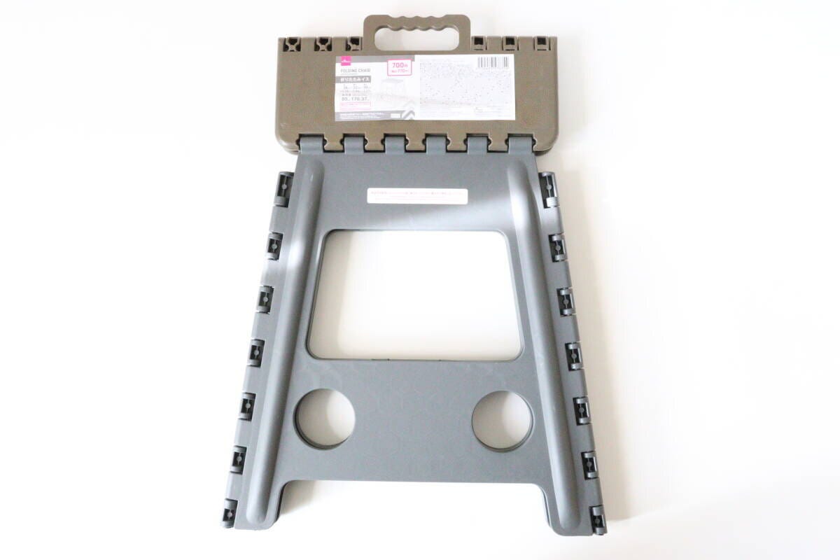 折りたたみイス（38cm×32cm×39cm）　パッケージ