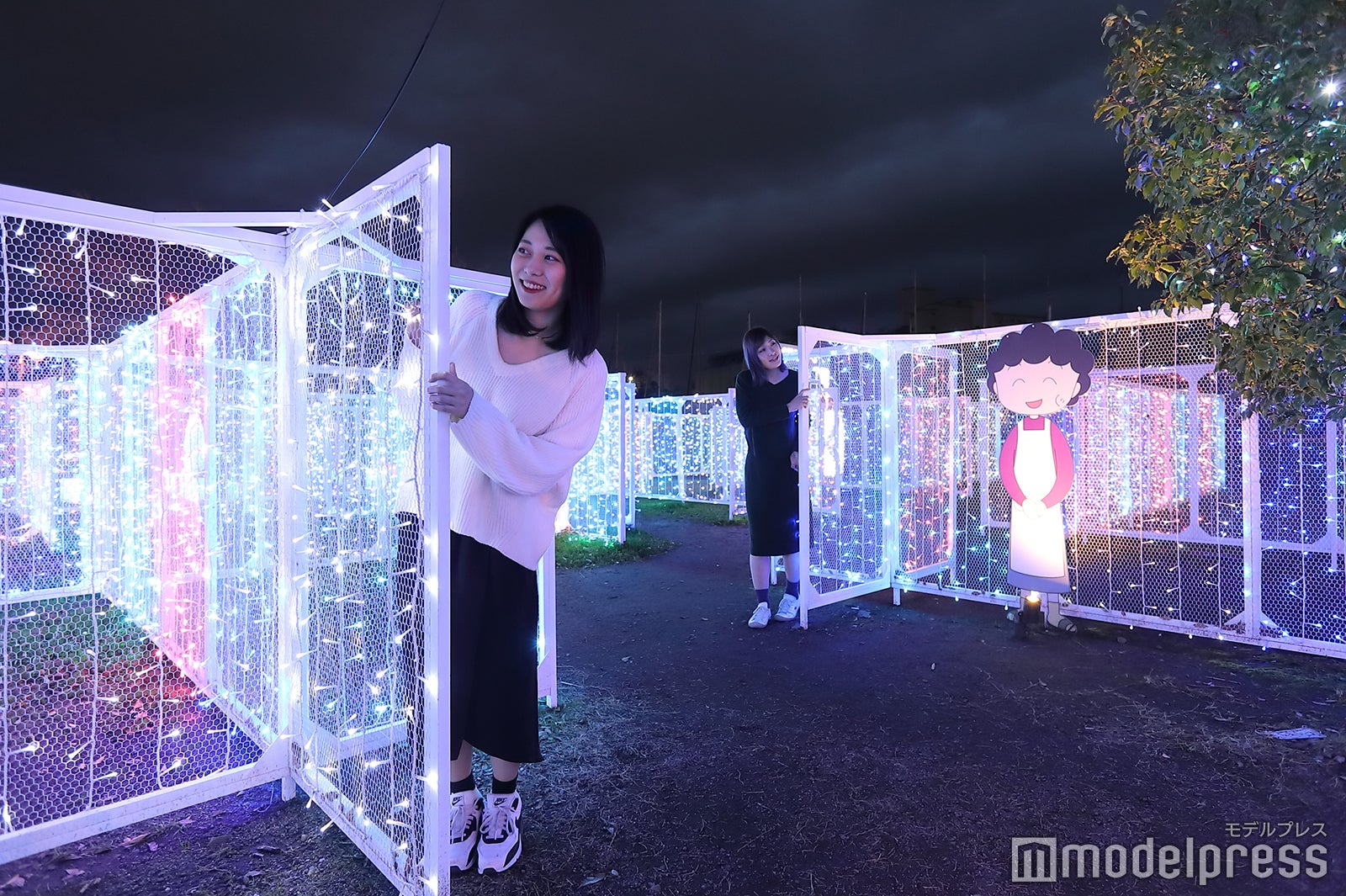 ちびまる子ちゃんのキャラクターがいっぱい登場するイルミネーション。（C）モデルプレス