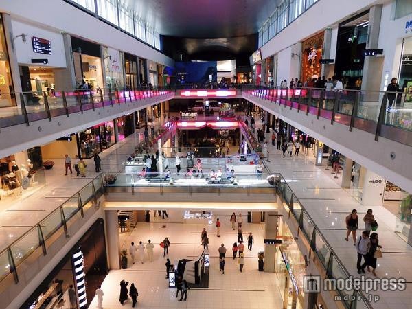 世界最大級のショッピングモール「ドバイモール」／写真提供：ドバイ政府観光・商務局