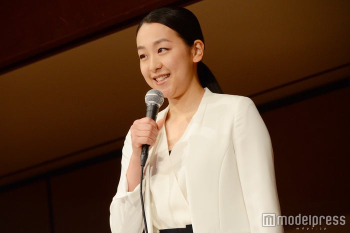 浅田真央 亡き母の教えが支えた21年の現役生活 沈黙の30秒 で涙こらえる 引退会見全文 3 モデルプレス