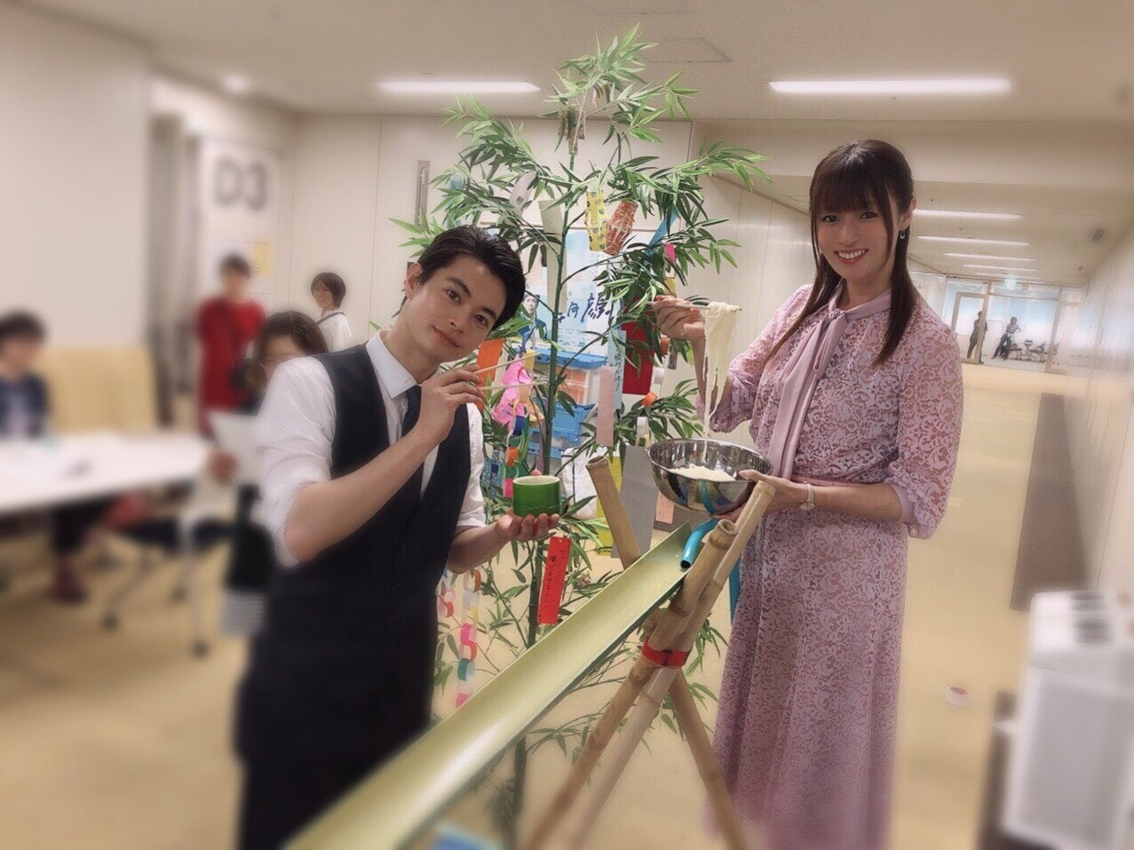 深田恭子、現場で流しそうめん大会を主催「念願叶って嬉しい」 瀬戸康史らと夏を満喫＜ルパンの娘＞