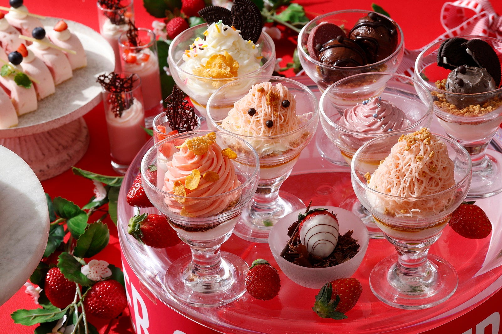 クレイジーストロベリー スイーツブッフェ／提供画像