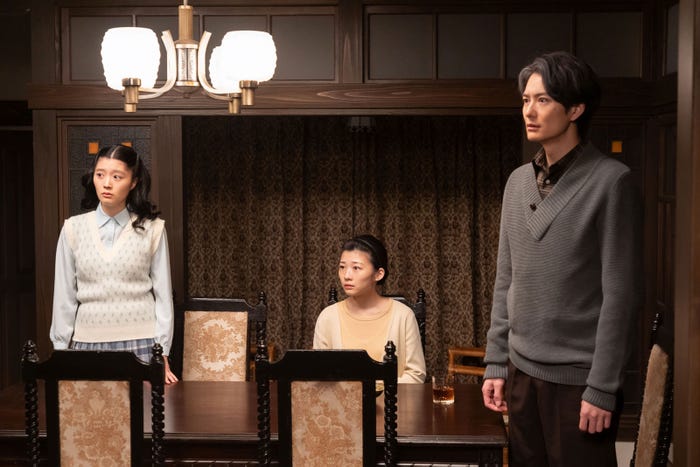 川床明日香、伊藤沙莉、岡田将生「虎に翼」第121話(C)NHK