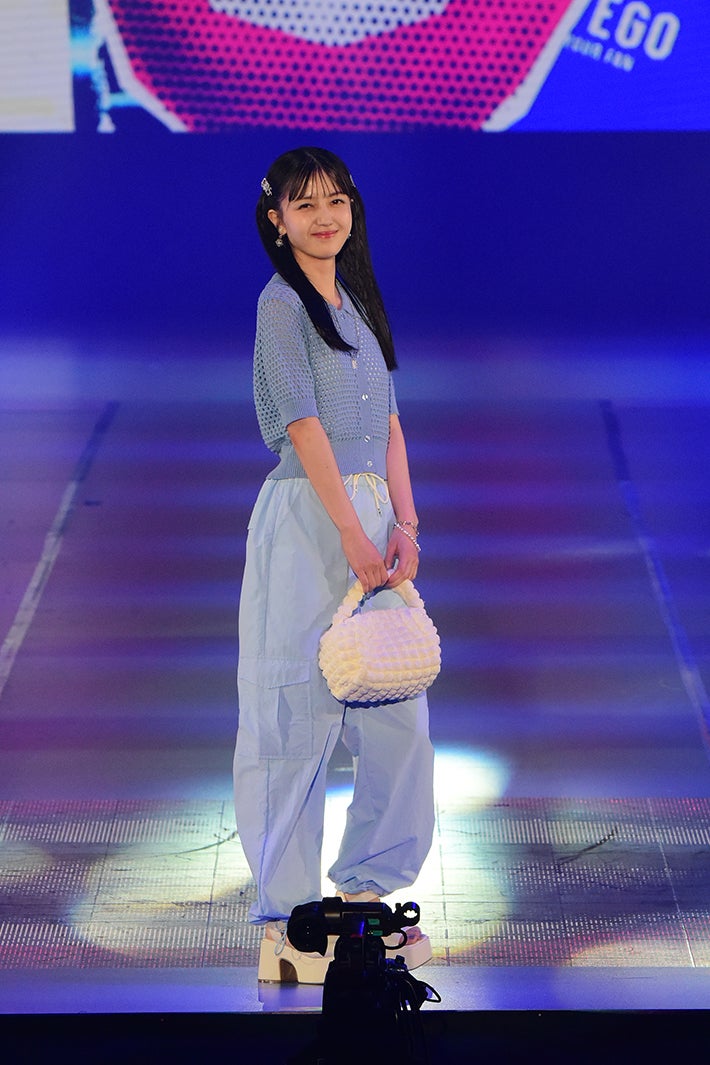 久保史緒里（C）Rakuten GirlsAward 2023 SPRING／SUMMER