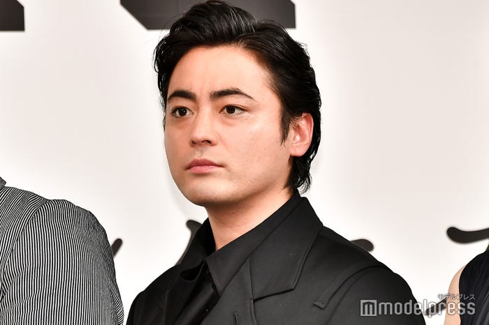 山田孝之(C)モデルプレス