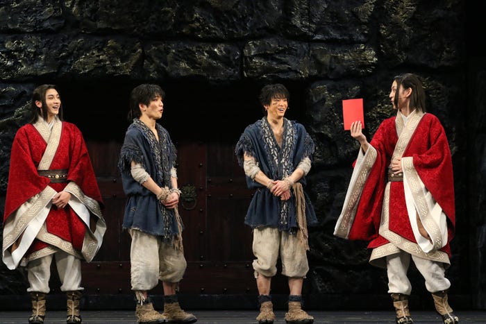 小関裕太、三浦宏規、高野洸、牧島輝/舞台「キングダム」開幕記念会見より(提供写真)