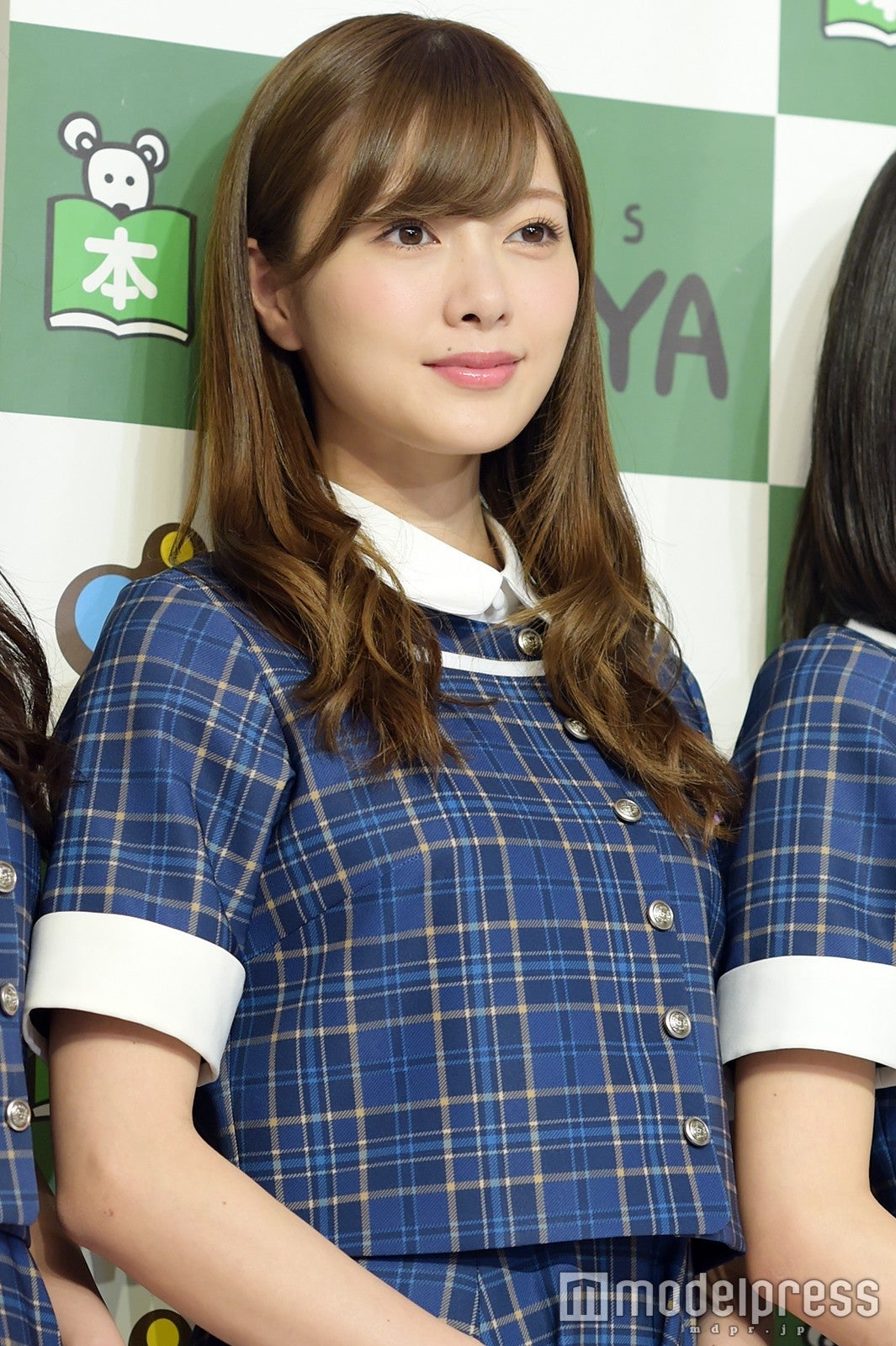 白石麻衣（ライトブラウンヘア）／2nd写真集「1時間遅れのI love you．」発売記念お渡し会より：2016年8月撮影 （C）モデルプレス