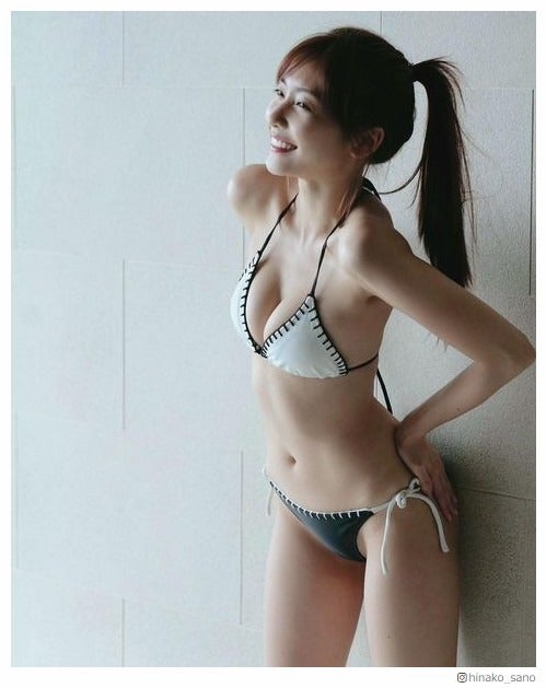 佐野ひなこ、SEXYビキニで美ボディ披露「見惚れる」「圧巻スタイル」の声