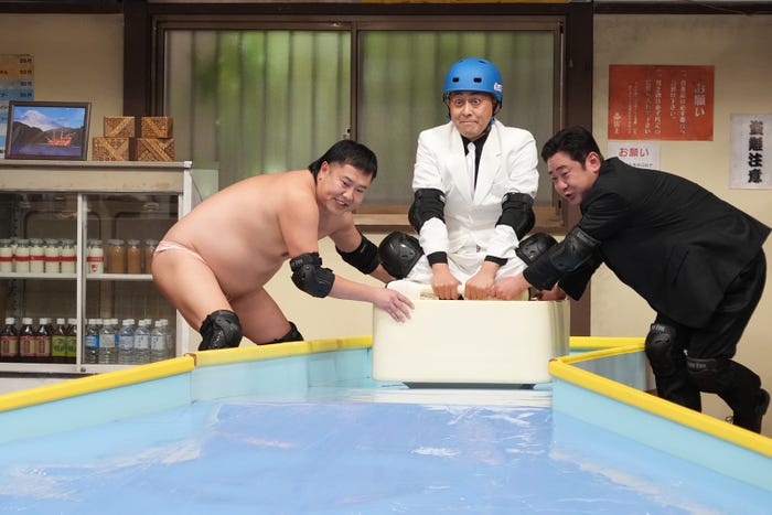 とにかく明るい安村、長谷川雅紀、渡辺隆(C)フジテレビ