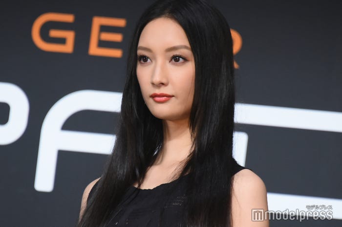 菜々緒 (C)モデルプレス