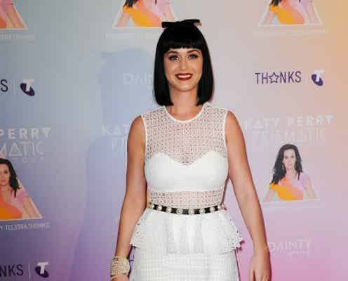 ケイティ・ペリー、マイリー・サイラスから舌をいれられた?