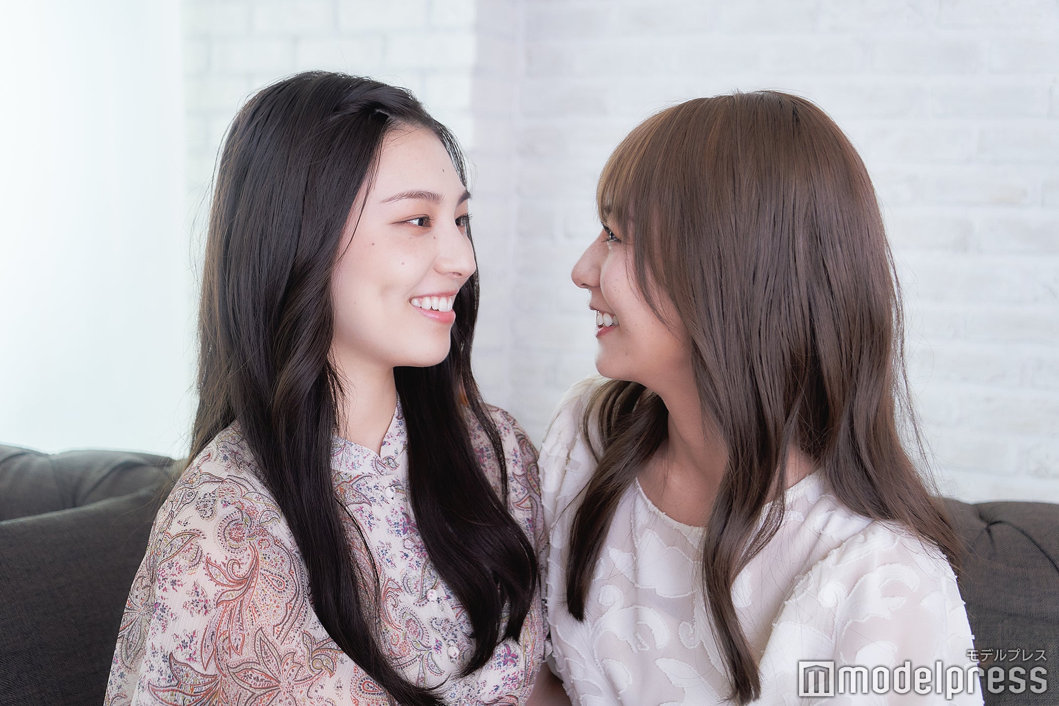 相楽伊織、北野日奈子（C）モデルプレス