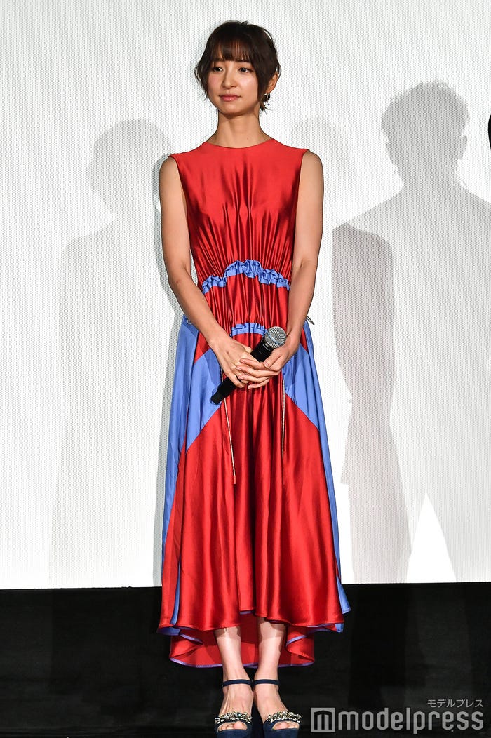 篠田麻里子 (C)モデルプレス