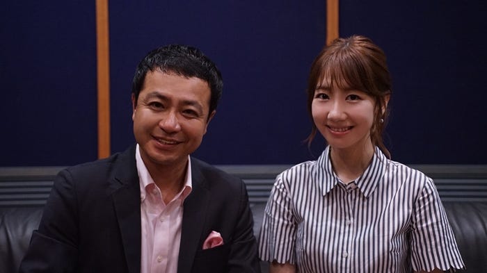 中山秀征と柏木由紀/写真提供:ワタナベエンターテインメント