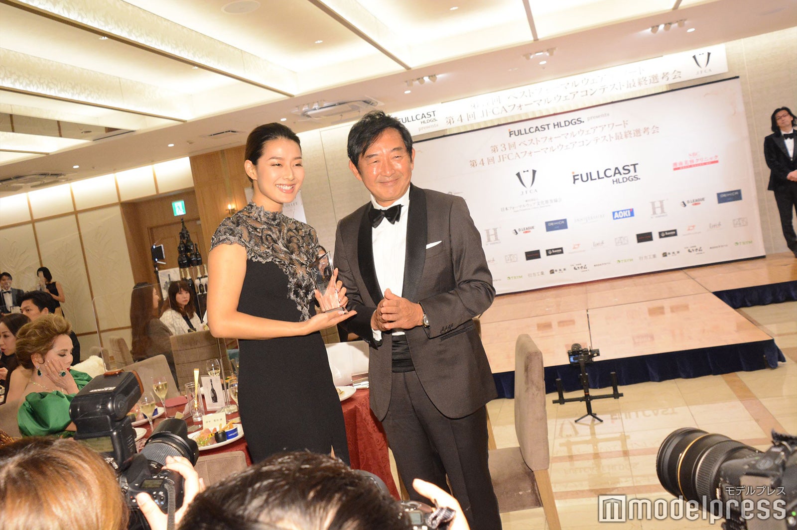 すみれ、石田純一（C）モデルプレス