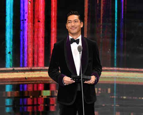 EXILE AKIRA、タキシード姿で流暢な中国語披露 日本人初の大トリ飾る<電視金鐘獎>