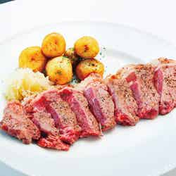 サーロインステーキ/画像提供:東京クリスマスマーケット2016実行委員会