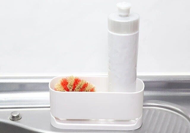 ダイソーの水切れできるスポンジ＆洗剤ホルダーは狭いシンクにおすすめ