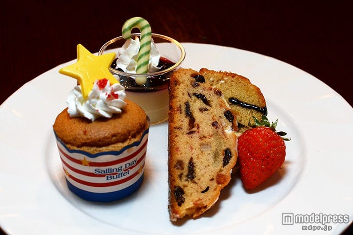 ポップなデザートが可愛い(C)モデルプレス