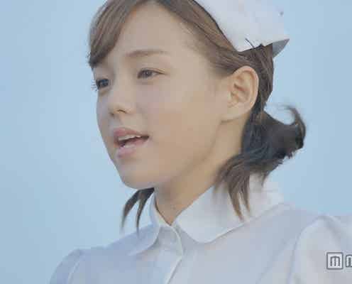 篠崎愛、圧巻の歌唱力に驚き ナース服×美声で男性を応援