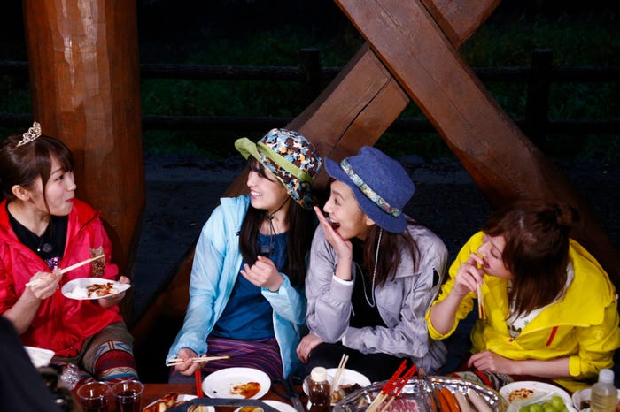 秋元真夏、大園桃子、新内眞衣、和田まあや (C)「NOGIBINGO!10」製作委員会