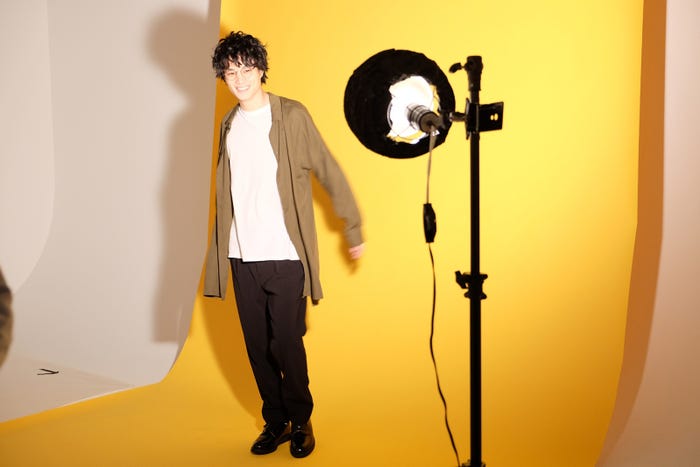 「鈴木伸之ファースト写真集“FACE”」オフショット(画像提供:双葉社)