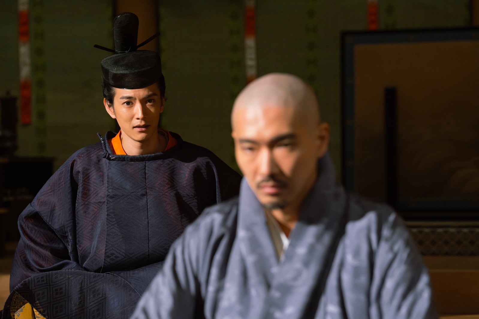 渡邊圭祐、柄本佑「光る君へ」第47話（C）NHK