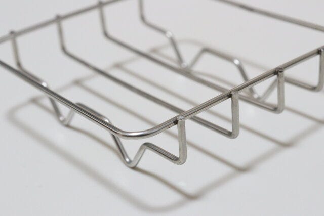 セリアのステンレスキッチン洗剤ボトルラックのデザイン