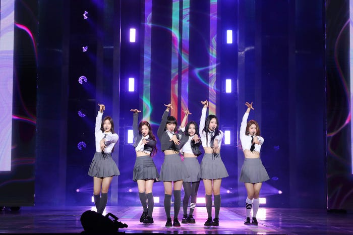 LE SSERAFIM(C) SOURCE MUSIC