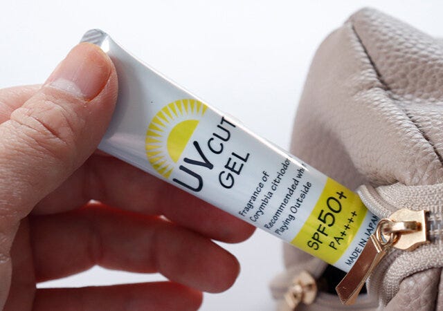 ダイソー　日焼け止めジェルLE