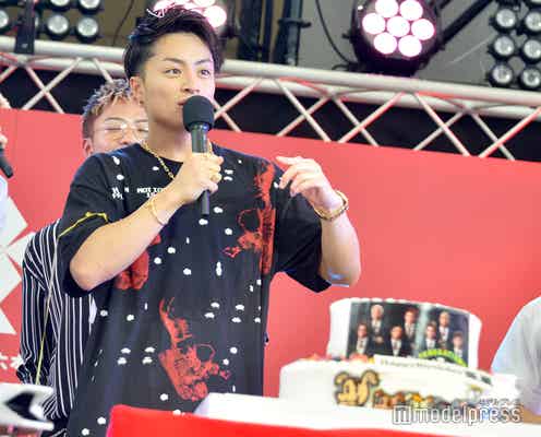 GENERATIONS白濱亜嵐、誕生日サプライズに“フリーズ”「皆知ってたの!?」<「GENE高」課外授業レポ>