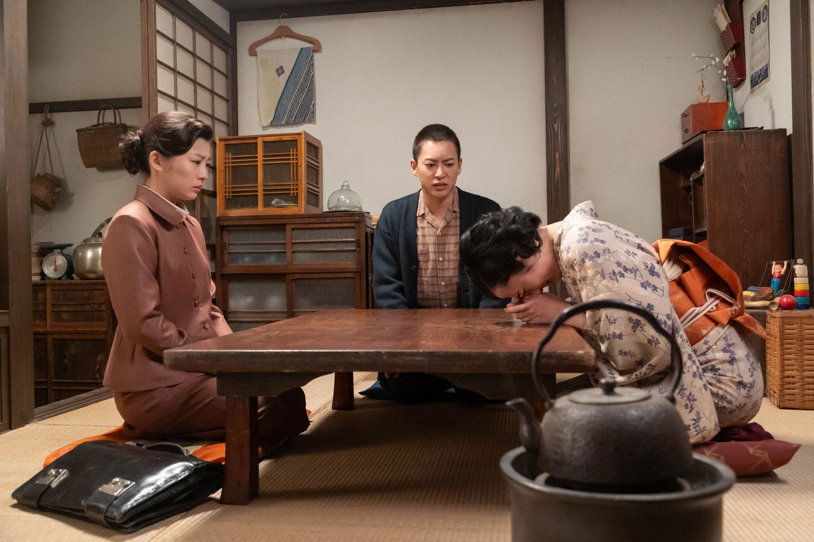 伊藤沙莉、三山凌輝、森田望智「虎に翼」第72話（C）NHK