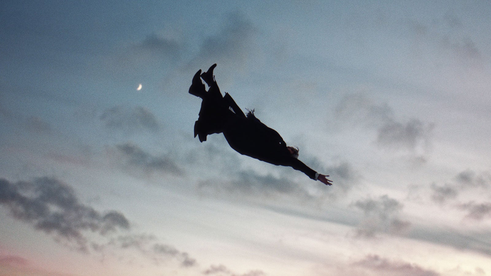 「人生の選択」篇より（C）2019-2020 SQUARE ENIX CO., LTD. All Rights Reserved. Co-Developed by gumi Inc. LOGO ILLUSTRATION:（C）2018 YOSHITAKA AMANO