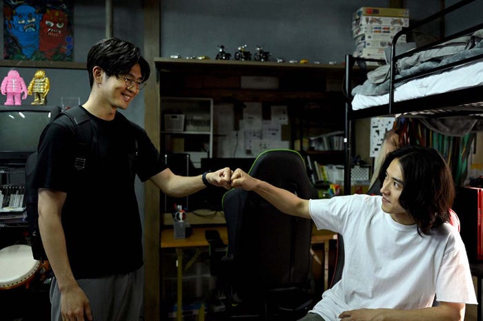 松下洸平、山崎賢人「アトムの童」第3話より(C)TBS